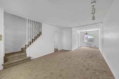 A Rare Find - A Duplex-Style Unit With Outdoor Patio. Situated - photo 3