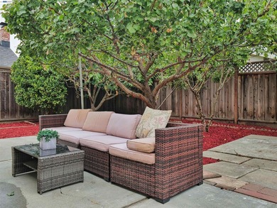 Nestled in a quiet cul-de-sac in Fremont's desirable Brookvale - photo 38