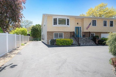 Don't miss this Diamond in the rough which features a Bay Shore - photo 3