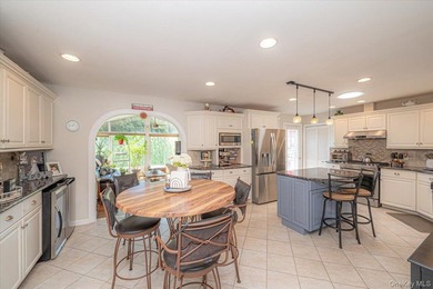 Don't miss this Diamond in the rough which features a Bay Shore - photo 7