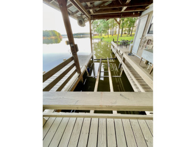 Lakehouse Retreat Nestled in the Pines!! - photo 8