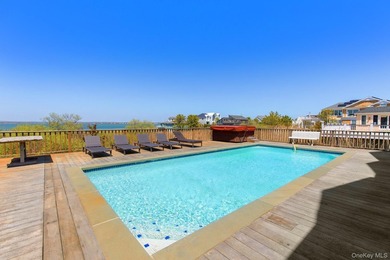 Escape to 818 Dune Road, a stunning bayfront retreat offering 70 - photo 3