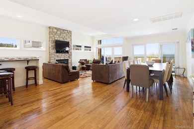 Escape to 818 Dune Road, a stunning bayfront retreat offering 70 - photo 5