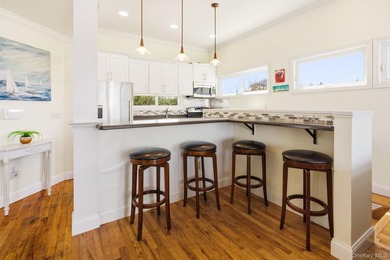 Escape to 818 Dune Road, a stunning bayfront retreat offering 70 - photo 7