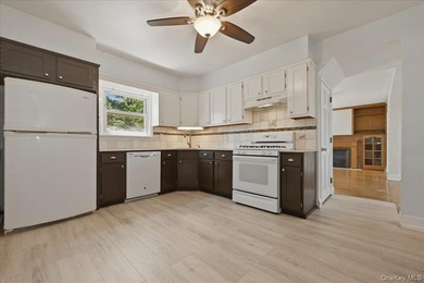 Oversized Property! Terrace Section of Oceanside!Enjoy Generous - photo 13