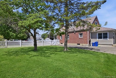 Oversized Property! Terrace Section of Oceanside!Enjoy Generous - photo 39