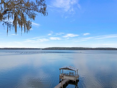 Lake Talquin Home For Sale in Tallahassee Florida