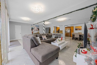 Welcome to paradise. East Hollywood's most desirable zip code - photo 17