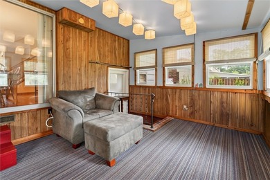 Welcome home to this spacious 3-bedroom, 1.5-bath split-level - photo 20
