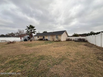 Short Sale.Welcome to 8819 South Falcon Trace Drive , a 3 BR, 2 - photo 22