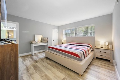 Welcome to paradise. East Hollywood's most desirable zip code - photo 30