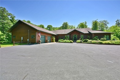 Northwoods Estate-Lake Namakagon. This 5BD, 8,500+ sqft - photo 4