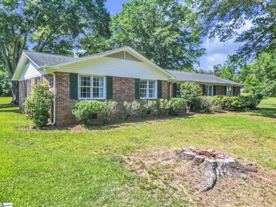 Looking for a 3-bed ranch home in Inman with acreage, recent - photo 1