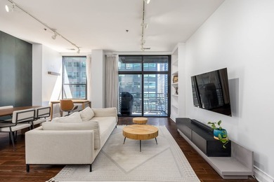 Perfectly appointed 1 Bedroom 1 Bath Condo available in the - photo 4
