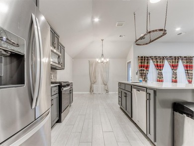 ******OPEN HOUSE Saturday Aug 24th from 1PM- 2PM******* Welcome