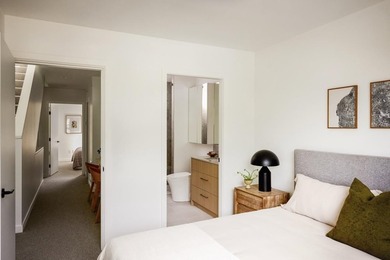 Noven One is six four-level townhomes in downtown Squamish - photo 16