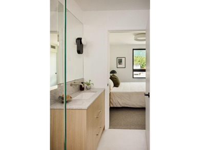 Noven One is six four-level townhomes in downtown Squamish - photo 17