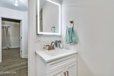 Could this be your dream home? Fully renovated with charming - photo 17