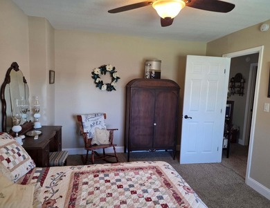 Located in the highly desirable Lake Lorraine Estates community - photo 23
