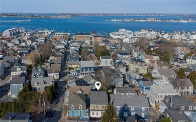 Incredible downtown location! Steps away from downtown Newport - photo 28