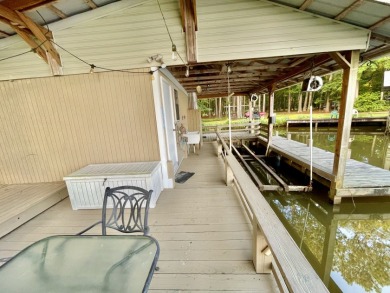 Lakehouse Retreat Nestled in the Pines!! - photo 13