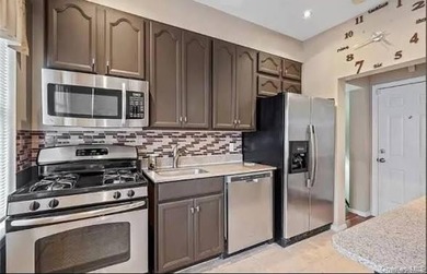 Presenting 951 East 221st Street, Bronx - priced to sell fast - photo 8