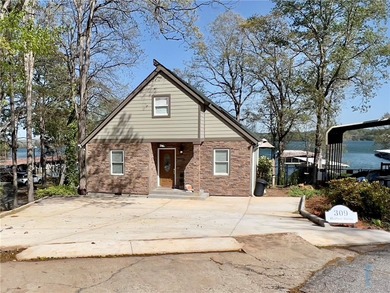 Lake Home For Sale in Anderson, South Carolina