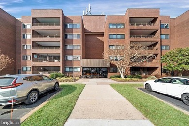 Welcome to Coffee Run, Building C. This fourth floor unit has 2
