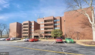 Welcome to Coffee Run, Building C. This fourth floor unit has 2