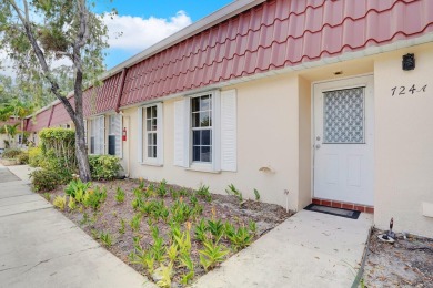 Lake Condo For Sale in Lake Worth, Florida