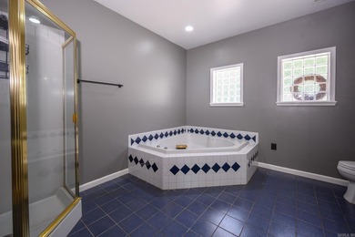 Welcome to this stunning Southern estate on 20 picturesque acres - photo 27