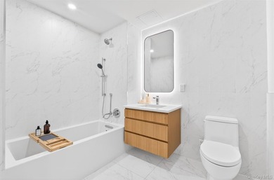 LaVita, A landmark luxury residence in the heart of Flushing - photo 7