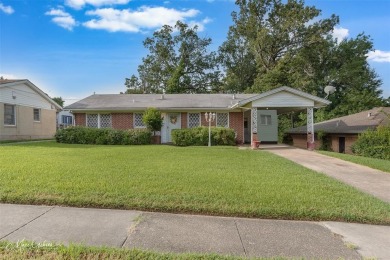 Lake Home For Sale in Shreveport, Louisiana