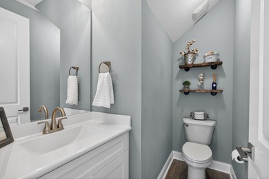 90 N Zander Way is a 4Br, 3.5Ba with a 2nd-floor bonus room - photo 6