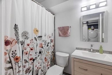 Completely updated and move-in ready, this ideally located condo - photo 15