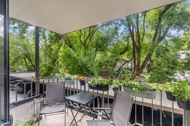 Completely updated and move-in ready, this ideally located condo - photo 16