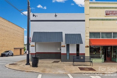 Turnkey student housing investment near USC-Union, fully leased - photo 1