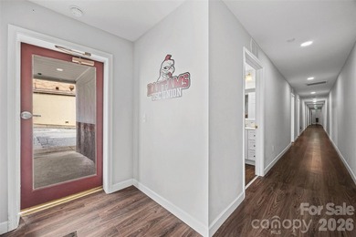 Turnkey student housing investment near USC-Union, fully leased - photo 3