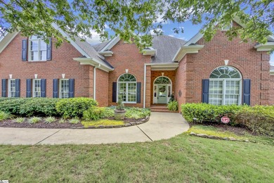 Spacious full-brick 4-bedroom, 3-bath home with a primary suite - photo 1