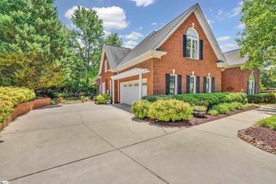 Spacious full-brick 4-bedroom, 3-bath home with a primary suite - photo 2