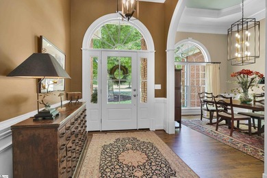 Spacious full-brick 4-bedroom, 3-bath home with a primary suite - photo 4