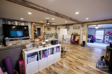 Welcome to your own private retreat in Shorewood Subdivision! - photo 5