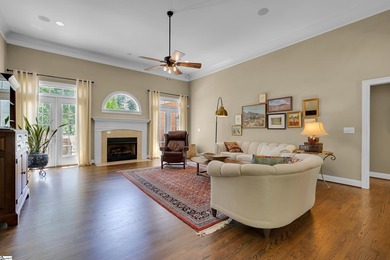 Spacious full-brick 4-bedroom, 3-bath home with a primary suite - photo 7