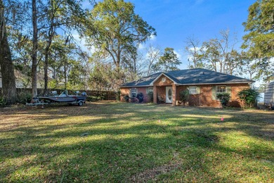 Lake Talquin Home For Sale in Tallahassee Florida