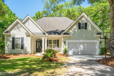 Welcome home to Pleasant Point Plantation, one of Beaufort's - photo 2