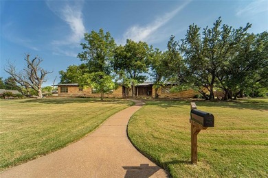 Hubbard Creek Lake Home For Sale in Breckenridge Texas