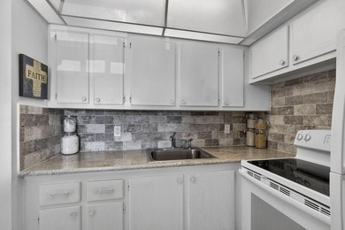 Welcome to this beautifully maintained 1-bedroom, 1.5-bath - photo 14
