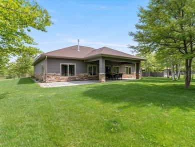 This beautiful Blueberry Pines Estates home has a private, end - photo 5