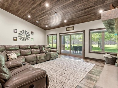 This beautiful Blueberry Pines Estates home has a private, end - photo 10