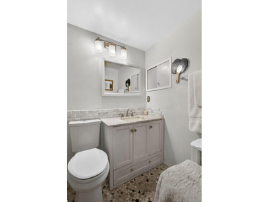 Welcome to this beautifully maintained 1-bedroom, 1.5-bath - photo 27